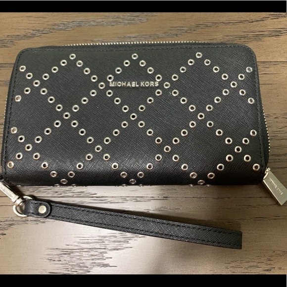 Michael Kors wallet - Picture 1 of 4